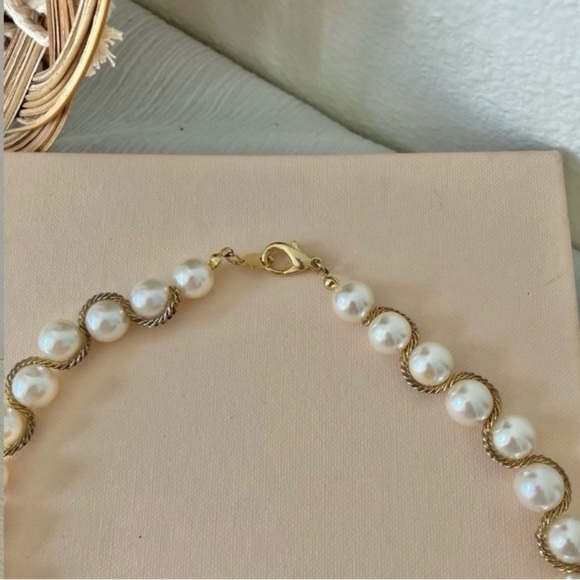 Pearl & Gold Chain Necklace Vintage “Alienor” Classic Style Quiet Luxury Elegant - Picture 7 of 10
